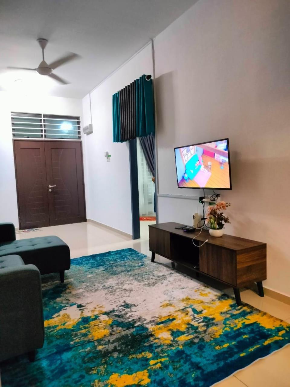 Aiman'S Rose Homestay Teluk Panglima Garang Экстерьер фото